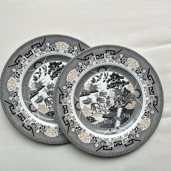 Royal Stafford Willow salad plates set of 2 - Picture 7 of 7
